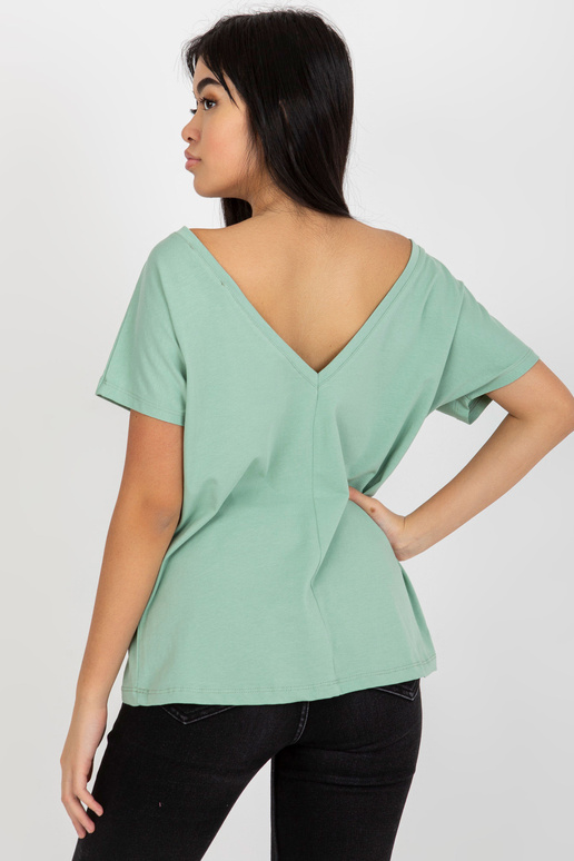 Pistáciové basic tričko s výstřihem...