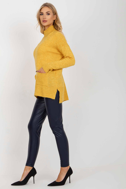 Žlutý dlouhý oversize svetr s kapsami...