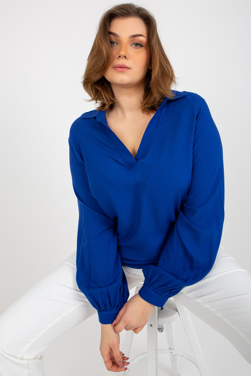 Tmavě modrá košilová halenka větší...