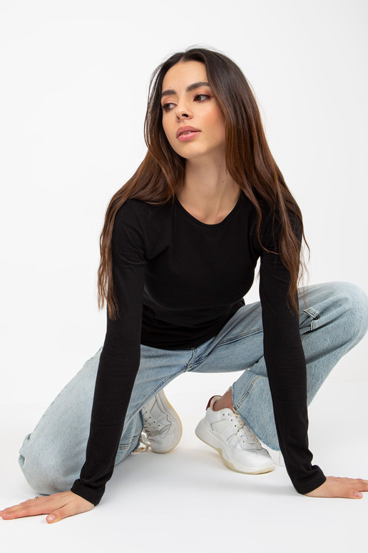 Černá základní bavlněná halenka s... Černá základní bavlněná halenka s...