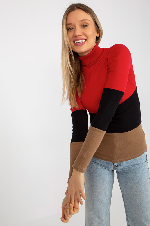 Červená a tmavá velbloudí žebrovaná...