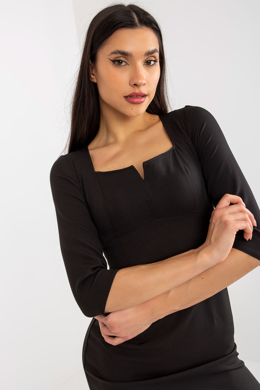 Koktejlové šaty v minidélce s černou...