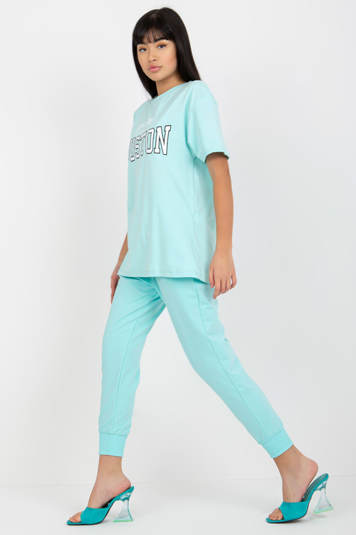 Mint volné tričko s nápisem Mint volné tričko s nápisem