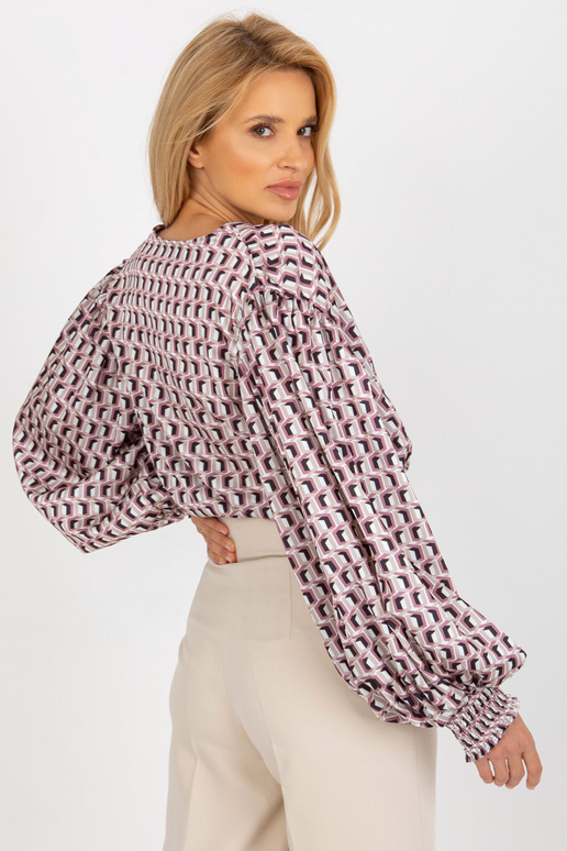 Bílá a špinavě růžová košile s...