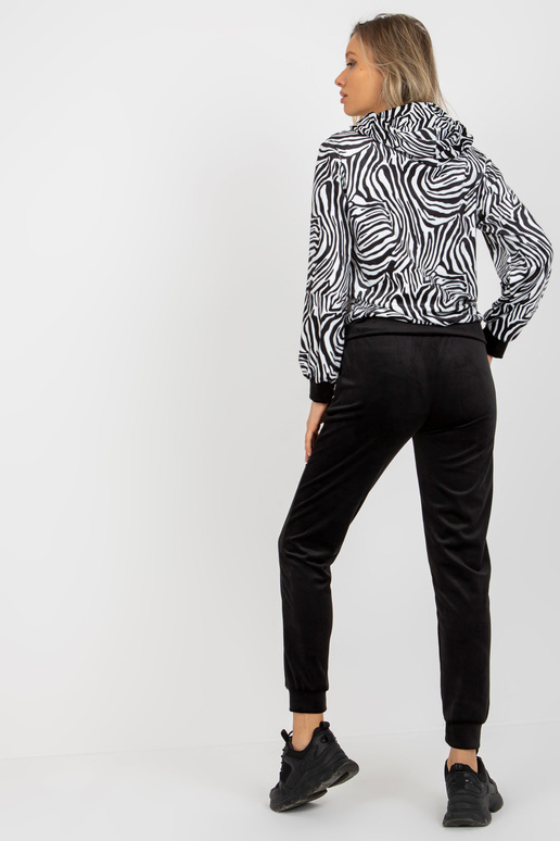 Bílo-černý velurový set se zvířecím...