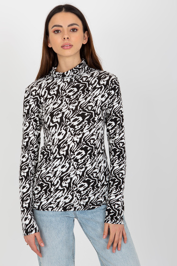 Bílá a černá roláková...