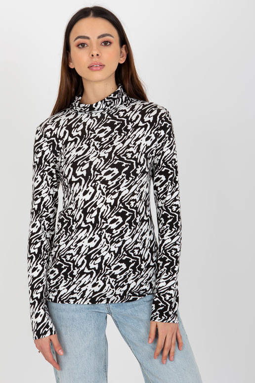 Bílá a černá roláková halenka se vzory