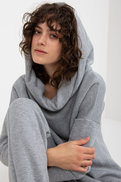 Základní set šedé mikiny s oversize...