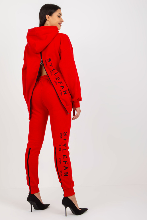 Červená dámská tepláková souprava s... Červená dámská tepláková souprava s...