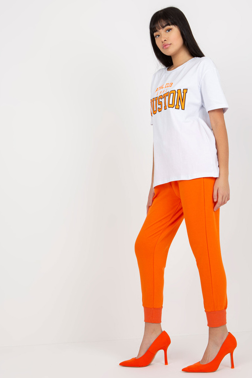 Bílé tričko s volným potiskem Bílé tričko s volným potiskem