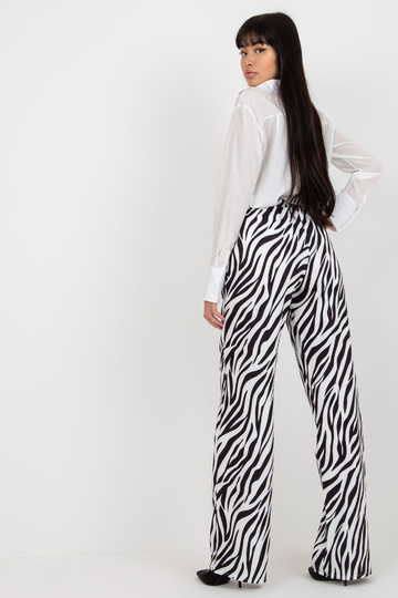 Černobílé široké kalhoty se... 2