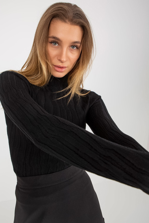 Dámský černý vypasovaný svetr s...