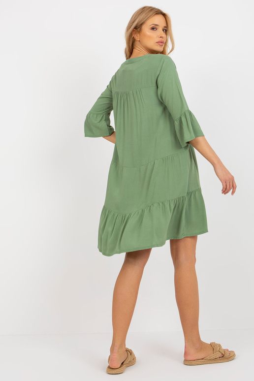 Khaki letní šaty s volánem oversize... Khaki letní šaty s volánem oversize...