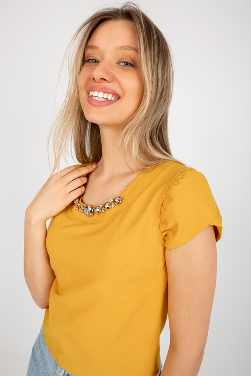 Tmavě žlutá společenská halenka s...