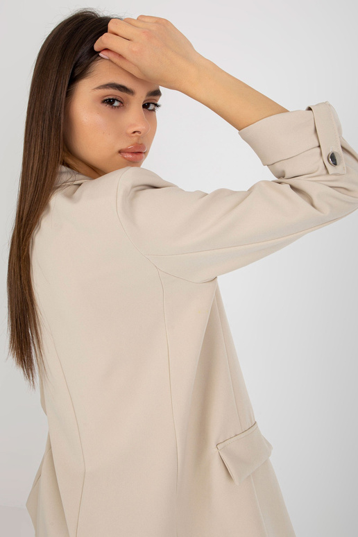 Světle béžový dámský blejzr bez... Světle béžový dámský blejzr bez...