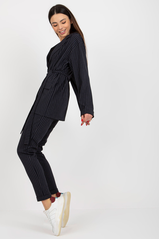 Tmavě modrý elegantní sako z...