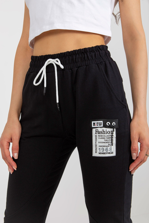 Černé dámské kotníkové tepláky