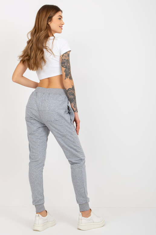 Šedé dámské tepláky s vysokým pasem Šedé dámské tepláky s vysokým pasem