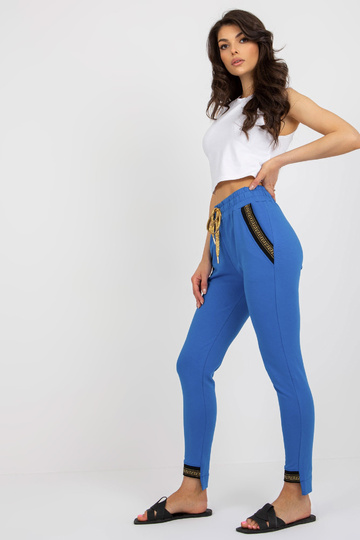 Tmavě modré dámské tepláky... 2