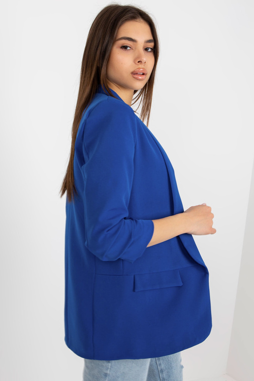 Tmavě modrá bunda s nařaseným rukávem...