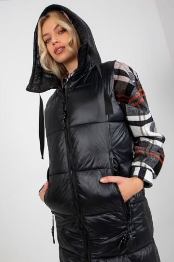 Czarna długa kamizelka...