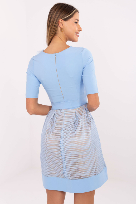 Světle modré rozšířené koktejlové...