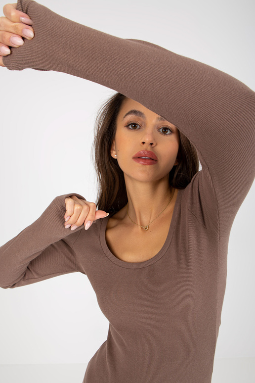 Hnědé žebrované základní body s...