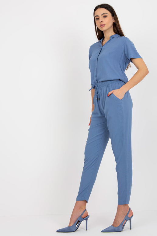 Modré letní kalhoty vyrobené z látky...