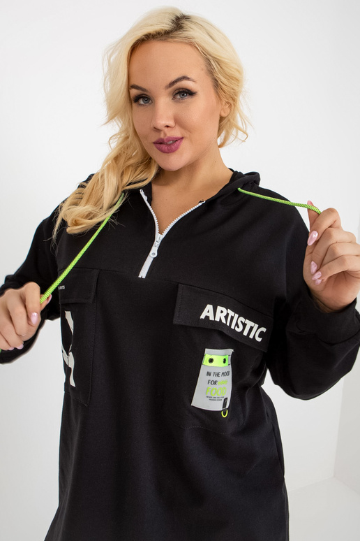 Černá delší mikina plus size se...