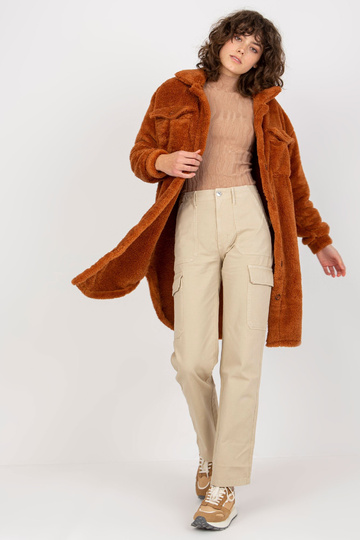 Světle hnědá dlouhá...