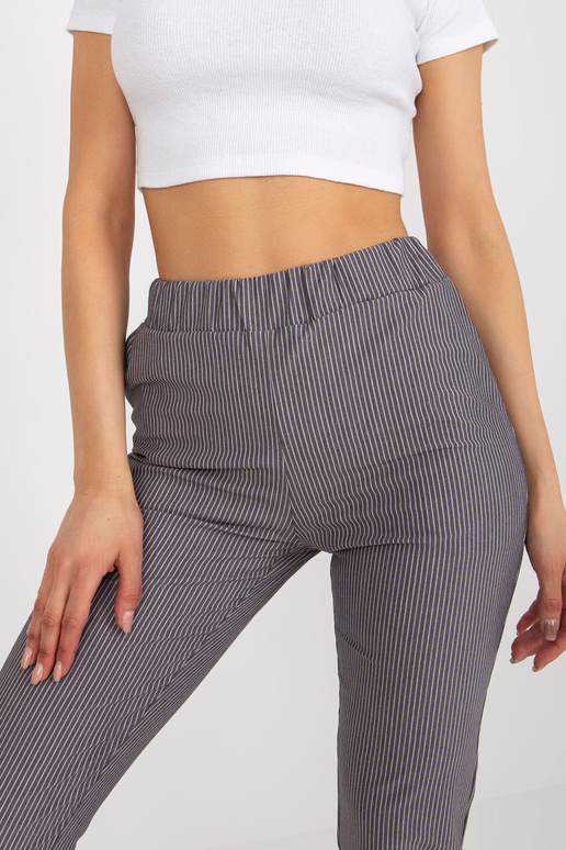 Fialové látkové pruhované kalhoty bez...