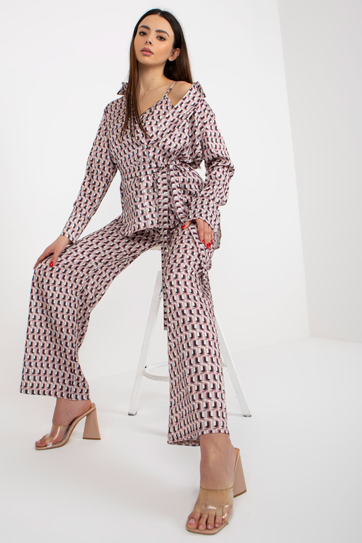 Béžový a růžový třídílný ležérní set...