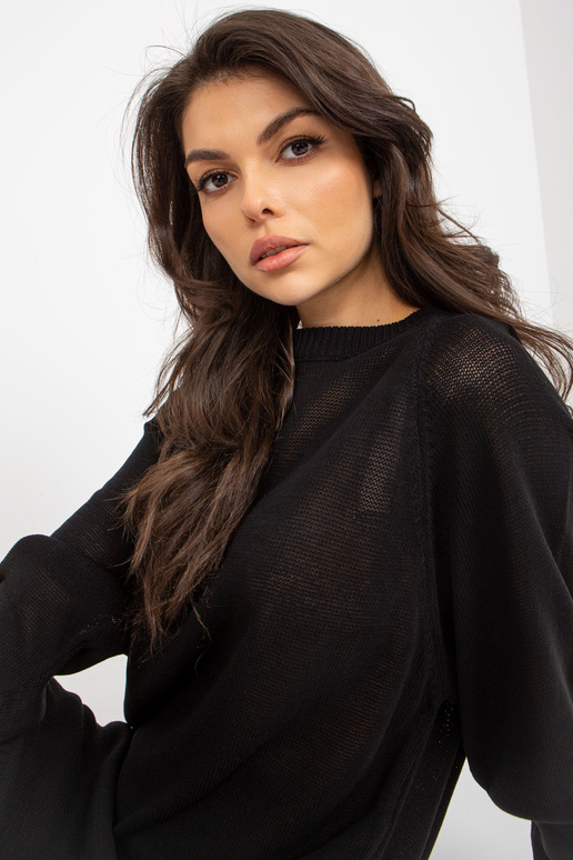 Černé volné pletené šaty s kulatým...