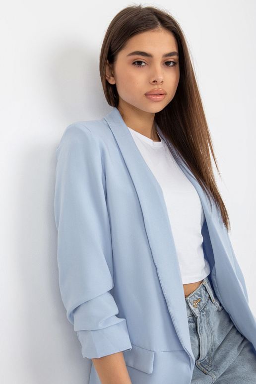 Světle modrá elegantní bunda s 3/4... Světle modrá elegantní bunda s 3/4...