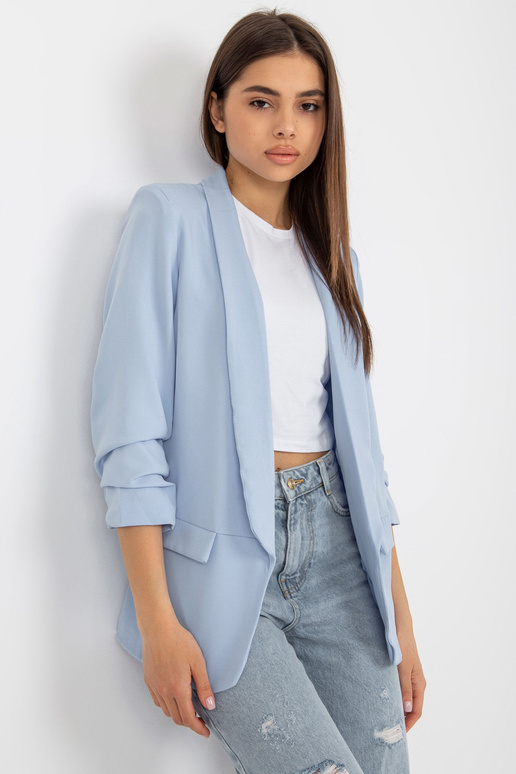 Světle modrá elegantní bunda s 3/4... Světle modrá elegantní bunda s 3/4...