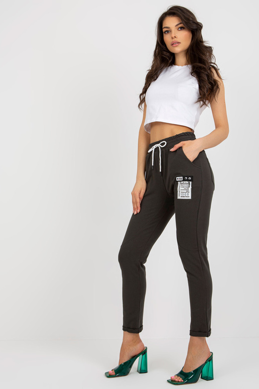 Khaki dámské tepláky s nášivkou