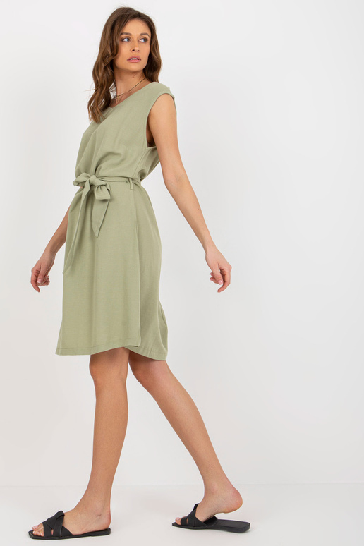 Světle zelené letní šaty bez rukávů...