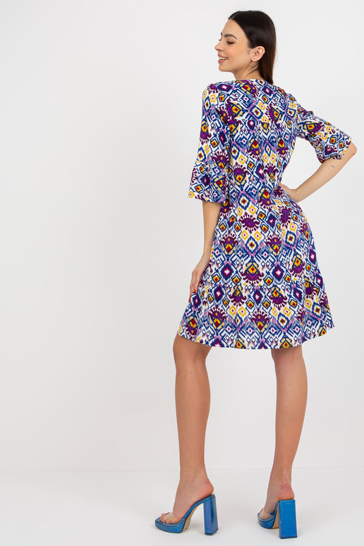 Fialové volné šaty s výstřihem do V...