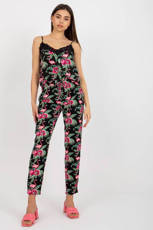 Kalhoty z látky s potiskem a kapsami...