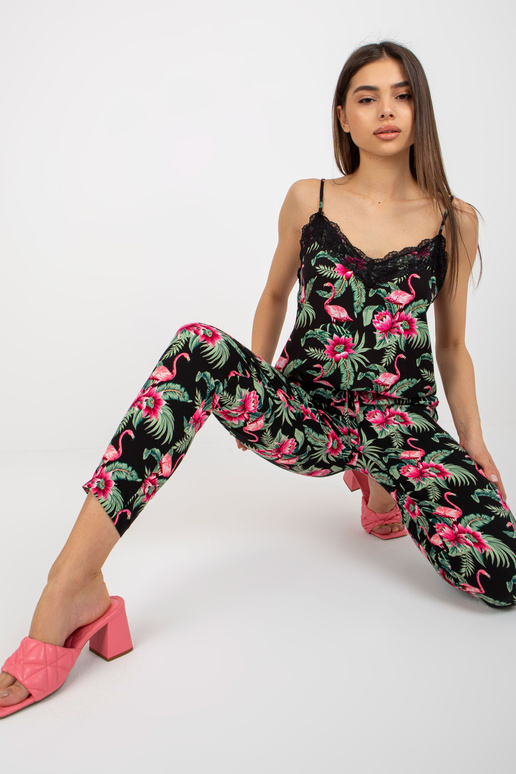 Kalhoty z látky s potiskem a kapsami...