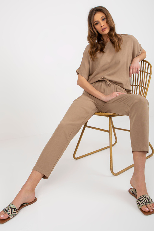 Tmavě béžový letní komplet s...