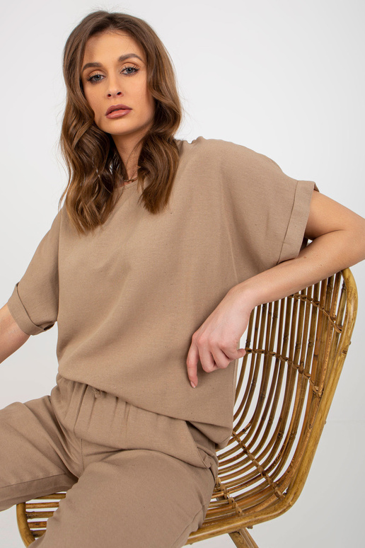 Tmavě béžový letní komplet s...