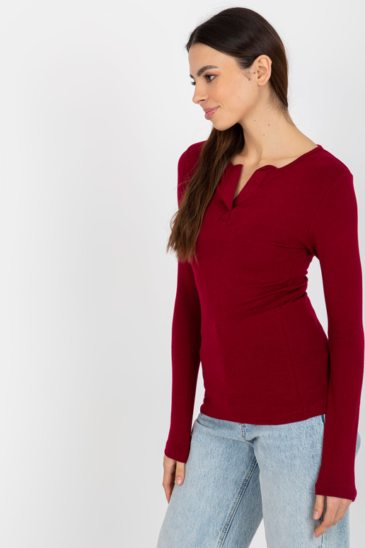 Vínová vypasovaná halenka pro ležérní...