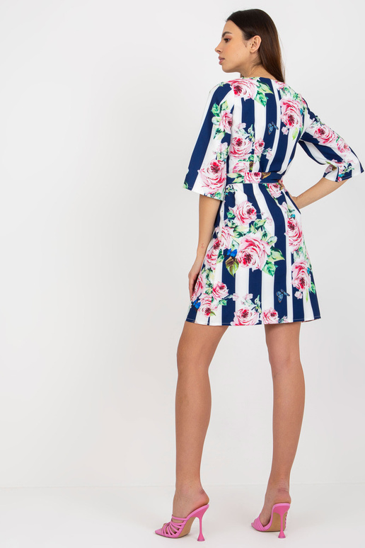 Bílé a tmavě modré květinové a...