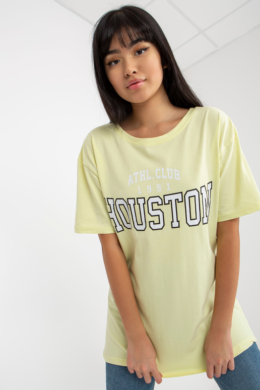 Žluté volné tričko s nápisem Žluté volné tričko s nápisem