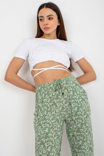 Světle zelené světlé...