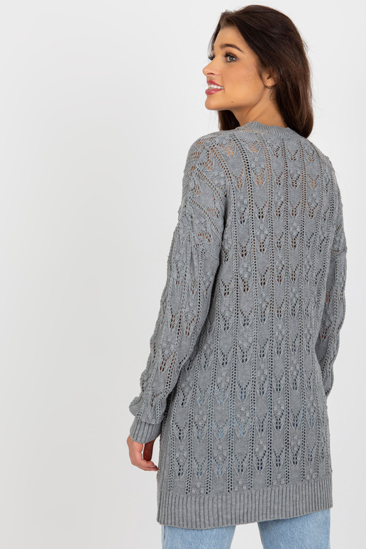 Šedé prolamované pletené šaty...