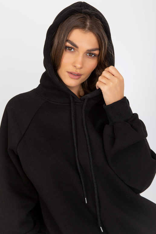 Černá basic mikina oversize střihu Černá basic mikina oversize střihu