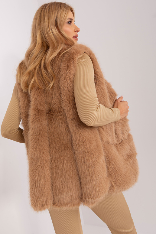 Vesta-AT-KZ-2368.00P-velbloud