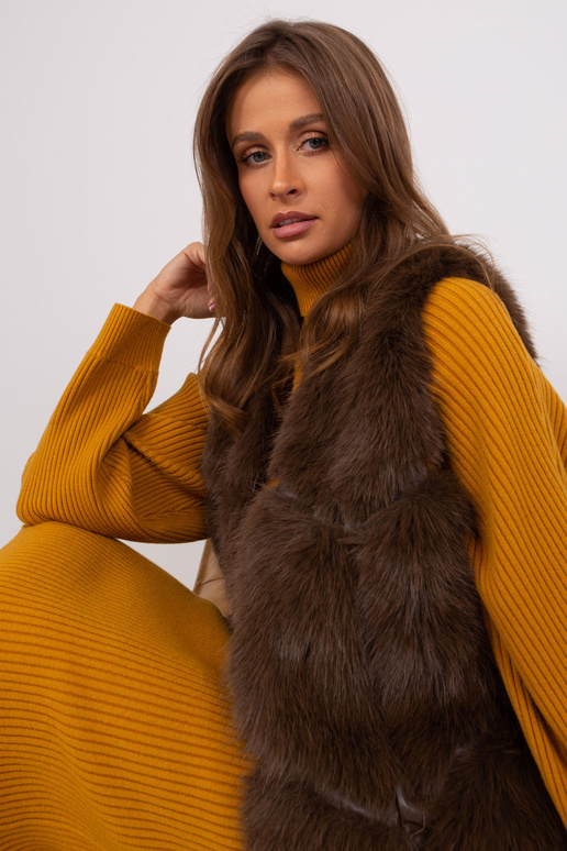 Vesta-AT-KZ-2375.00P-tmavě hnědá